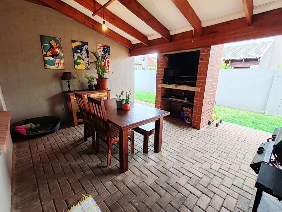 3 Bedroom Property for Sale in Grimbeeck Park North West